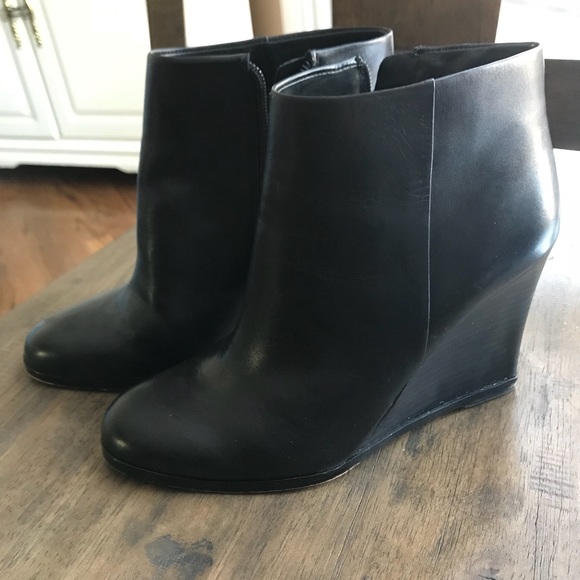 Vince Camuto Shoes - Vince Camuto leather wedge ankle boot